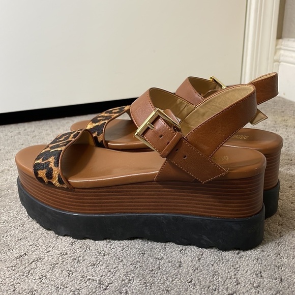 NWOB MICHAEL Michael Kors Marlon Leopard Calf Hair Leather Platform Sandals 6.5 - Picture 6 of 11